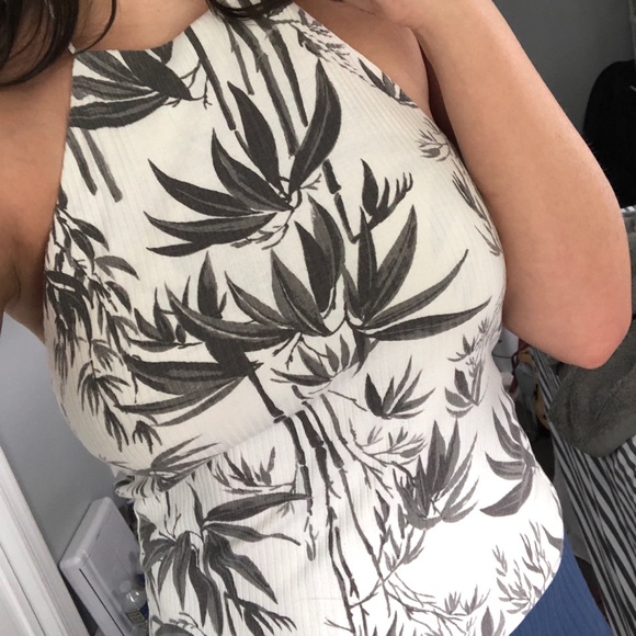 Tropical Leaves Halter - Picture 2 of 5